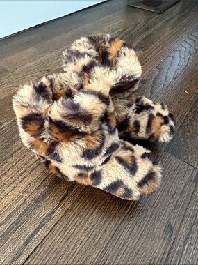H&M Leopard Print Fuzzy Bootie Slippers - Brown & Black